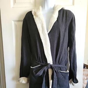 Victoria's Secret Sherpa Lined Hooded Fleece Short Wrap Robe Drk Gray M/L